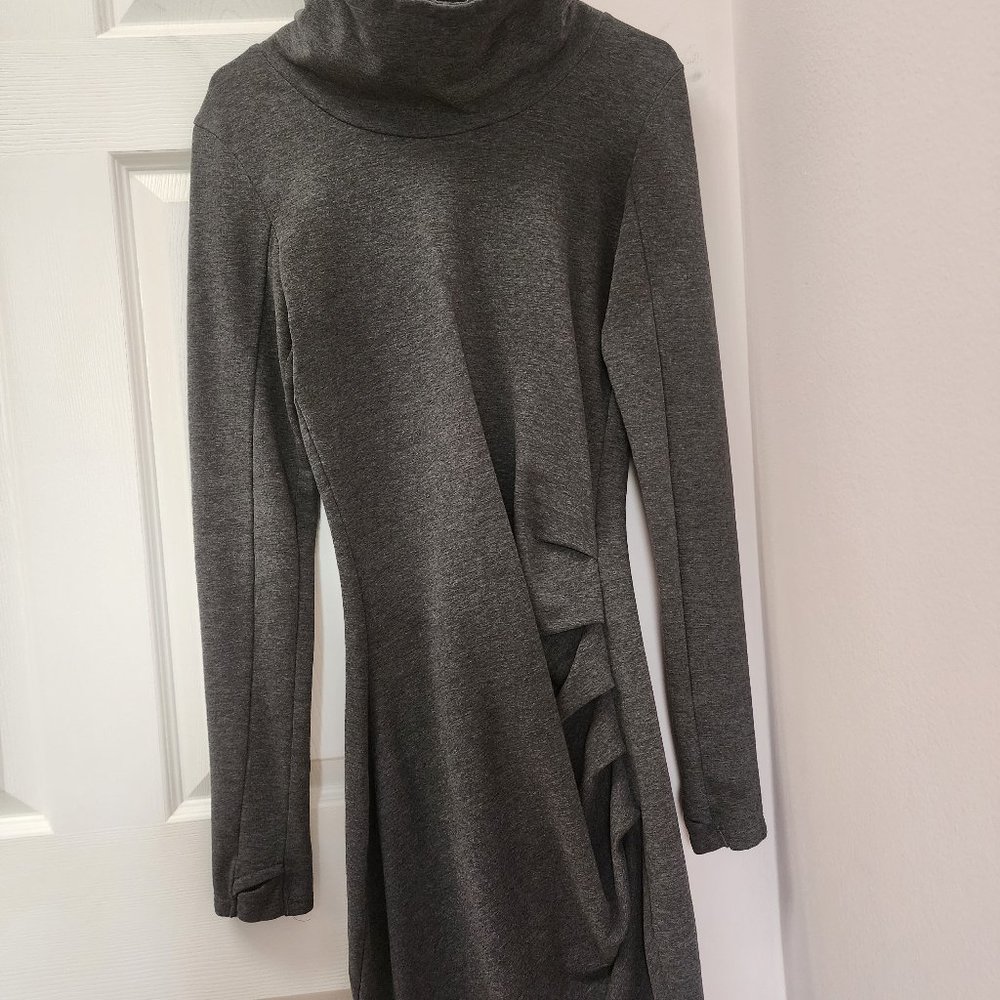 Bench dress cowl neck long sleeves XS gray preowned